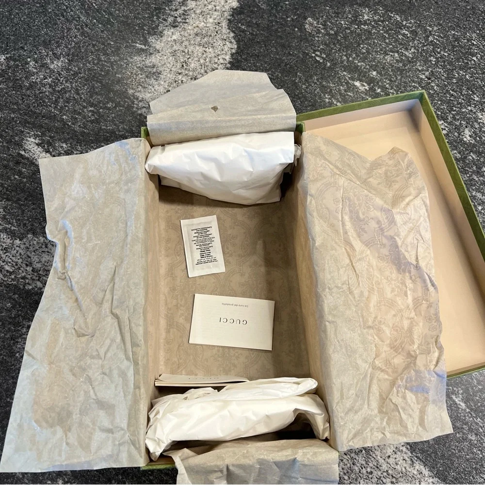 Gucci Lime Green Embossed Box - empty